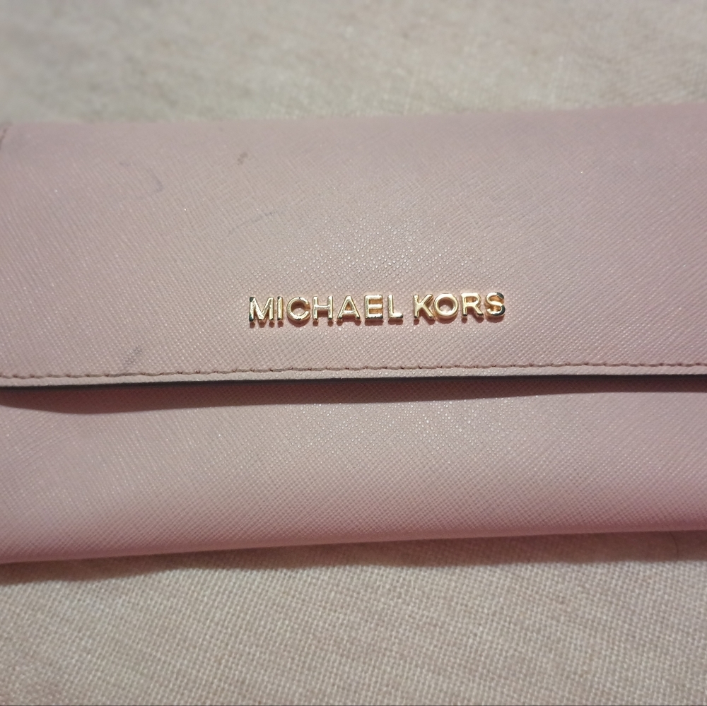 Michael Kors barely used wallet
